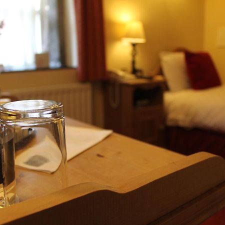 Bert'S Rooms At The Black Horse Inn Brighouse Zewnętrze zdjęcie