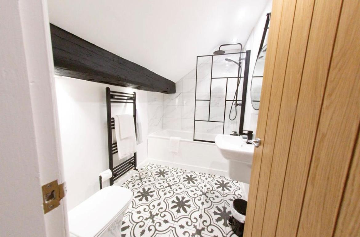 Bert'S Rooms At The Black Horse Inn Brighouse Zewnętrze zdjęcie